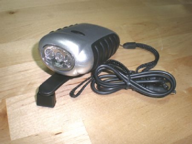 LINTERNA DINAMO LED PEQUEÑA